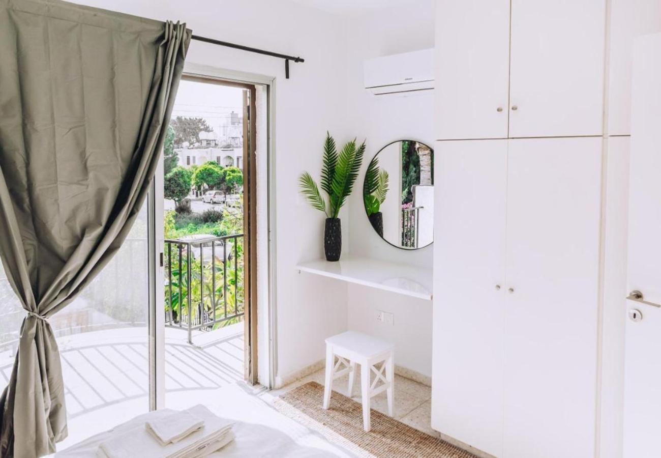 Apartamento H&O Royal Townhouse In Center Paphos Exterior foto
