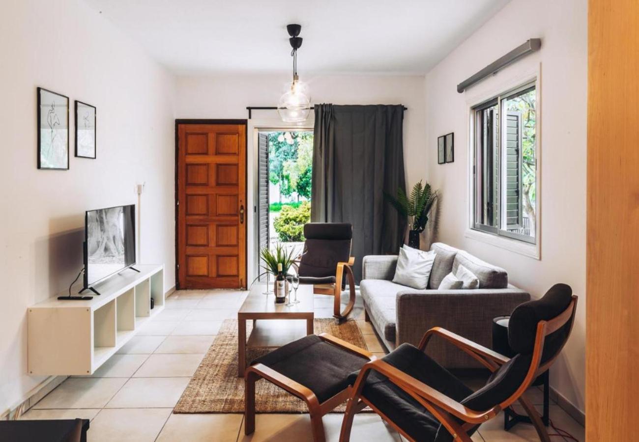 Apartamento H&O Royal Townhouse In Center Paphos Exterior foto