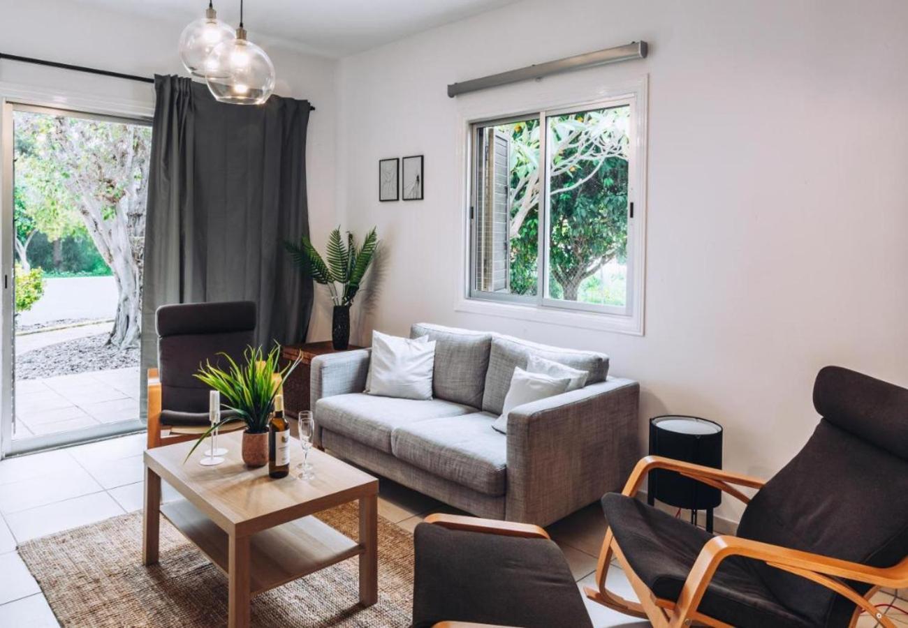 Apartamento H&O Royal Townhouse In Center Paphos Exterior foto